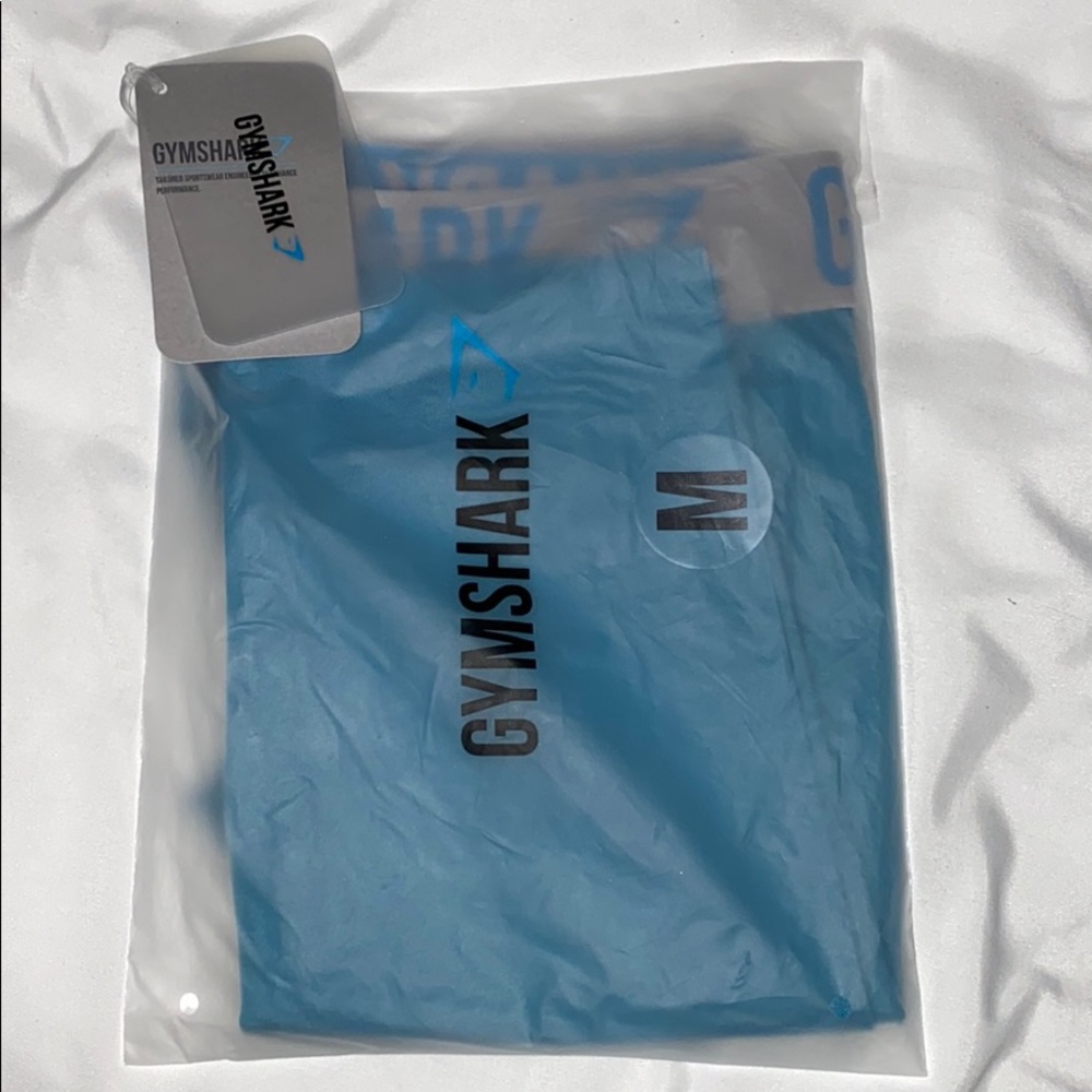 Women’s gym shark